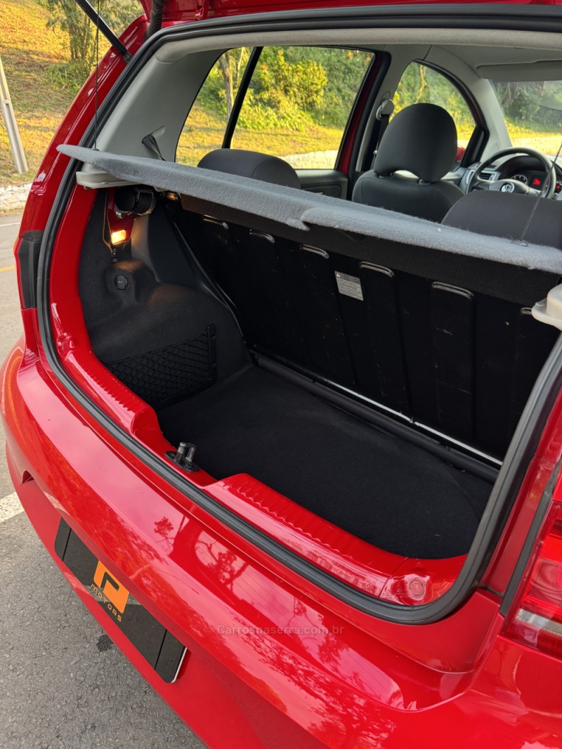 FOX 1.6 MSI TRENDLINE 8V FLEX 4P MANUAL - 2016 - NOVA ARAçá