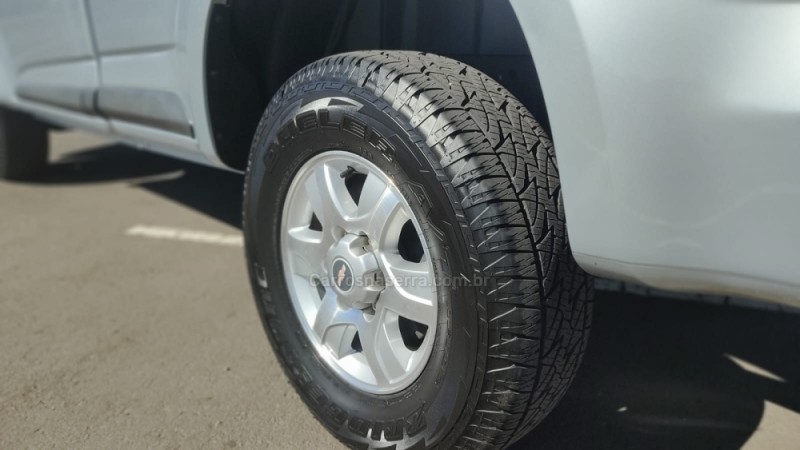 S10 2.4 MPFI LT 4X2 CS 8V FLEX 2P MANUAL - 2013 - SANTA CRUZ DO SUL