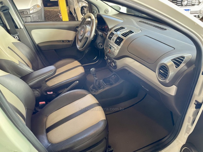 GRAND SIENA 1.6 MPI ESSENCE SUBLIME 16V FLEX 4P MANUAL - 2015 - CAXIAS DO SUL