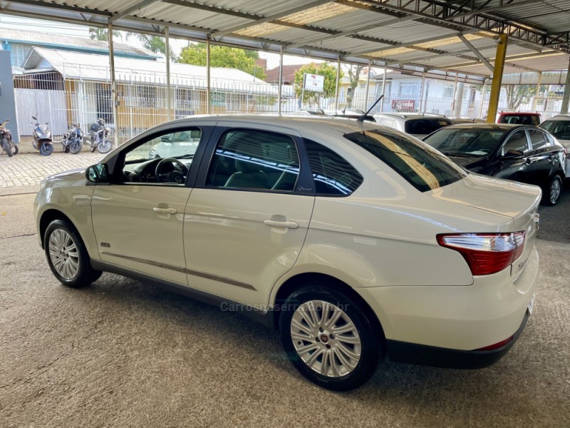 GRAND SIENA 1.6 MPI ESSENCE SUBLIME 16V FLEX 4P MANUAL - 2015 - CAXIAS DO SUL
