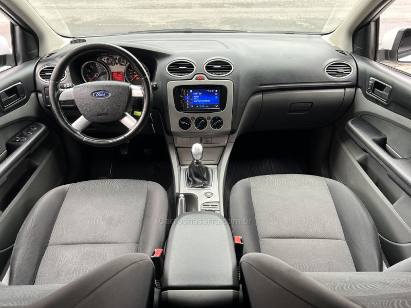 FOCUS 1.6 GLX 16V FLEX 4P MANUAL - 2013 - BENTO GONçALVES