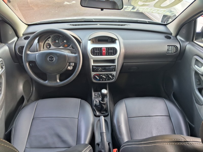 CORSA 1.4 MPFI PREMIUM 8V FLEX 4P MANUAL - 2009 - SãO SEBASTIãO DO CAí