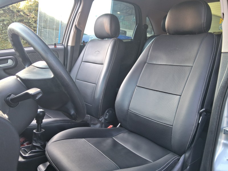 CORSA 1.4 MPFI PREMIUM 8V FLEX 4P MANUAL - 2009 - SãO SEBASTIãO DO CAí