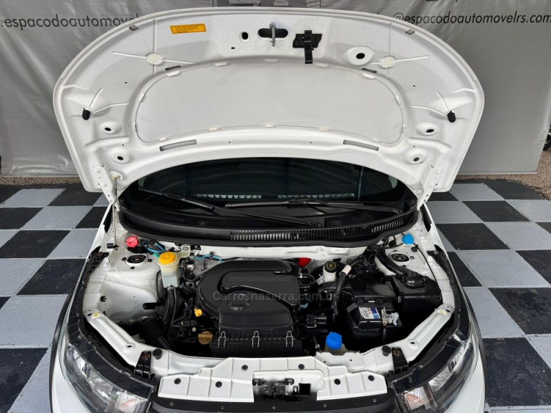 MOBI 1.0 TREKKING 8V FLEX 4P MANUAL - 2022 - NOVA PRATA