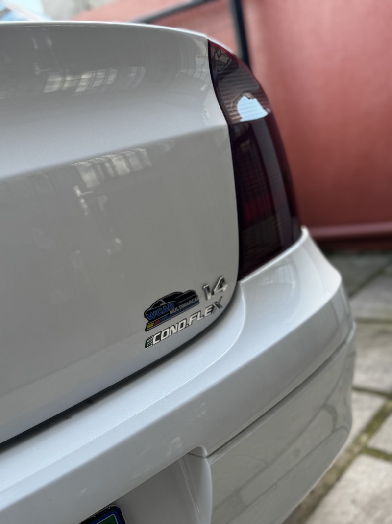 CORSA 1.4 MPFI PREMIUM SEDAN 8V FLEX 4P MANUAL - 2011 - CAXIAS DO SUL