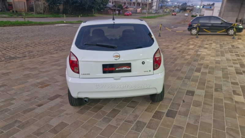 CELTA 1.0 MPFI SPIRIT 8V FLEX 4P MANUAL - 2011 - VACARIA