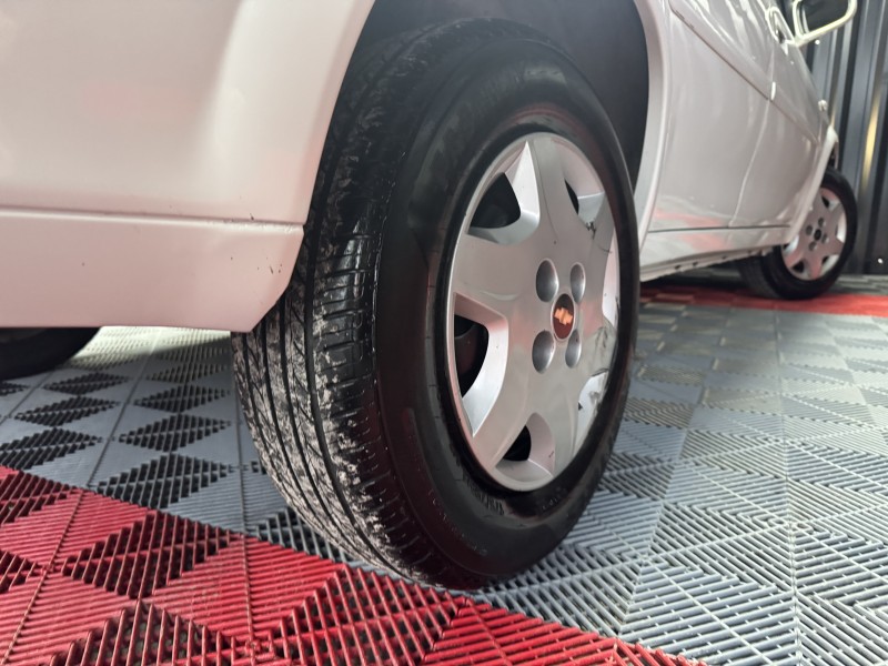 CLASSIC 1.0 MPFI LS 8V FLEX 4P MANUAL - 2014 - CAXIAS DO SUL