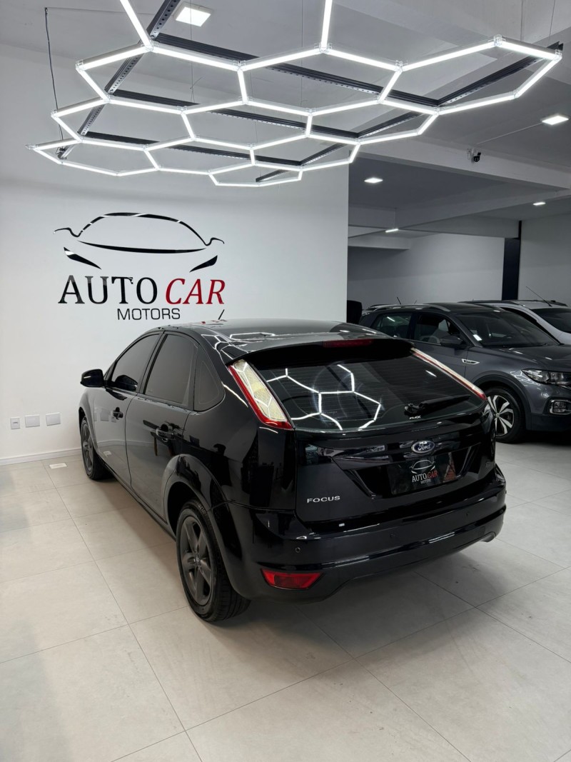 FOCUS 1.6 GLX 16V FLEX 4P MANUAL - 2011 - CAXIAS DO SUL