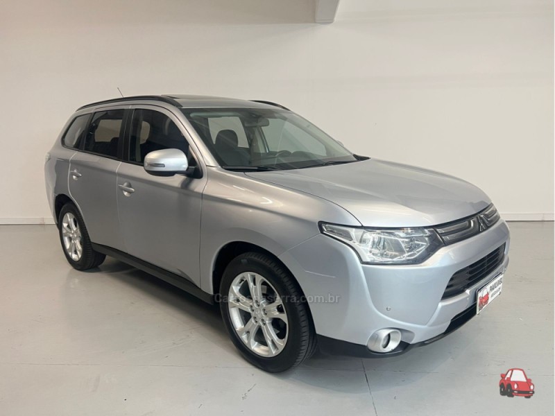 OUTLANDER 2.0 16V GASOLINA 4P AUTOMÁTICO - 2014 - CAXIAS DO SUL