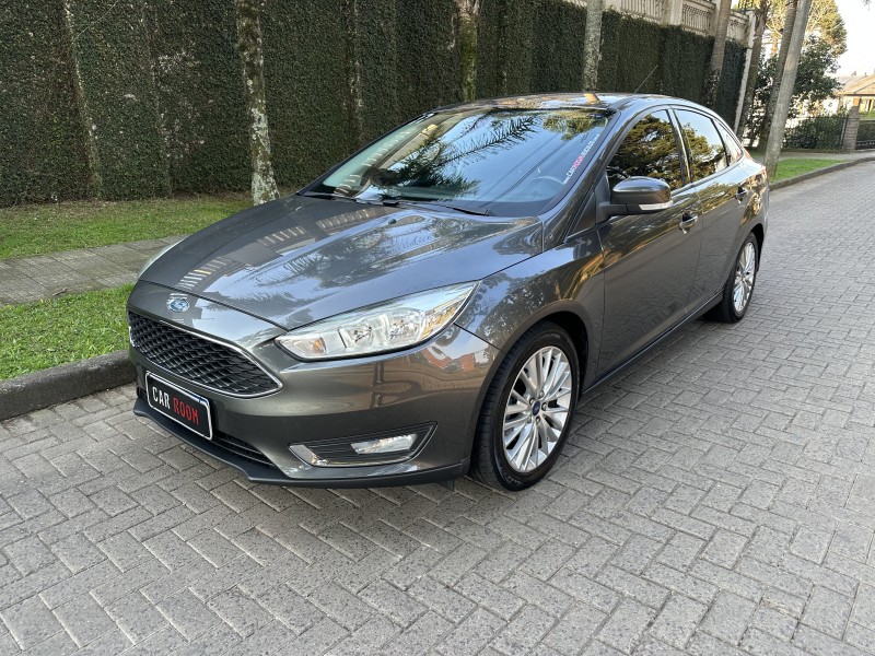 focus 2.0 se plus sedan 16v flex 4p automatico 2017 caxias do sul