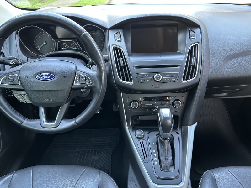FOCUS 2.0 SE PLUS SEDAN 16V FLEX 4P AUTOMÁTICO - 2017 - CAXIAS DO SUL