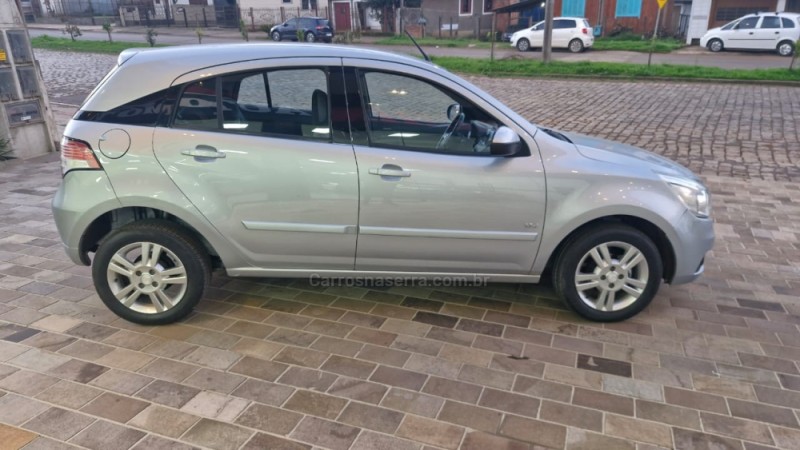 AGILE 1.4 MPFI LTZ 8V FLEX 4P MANUAL - 2011 - VACARIA