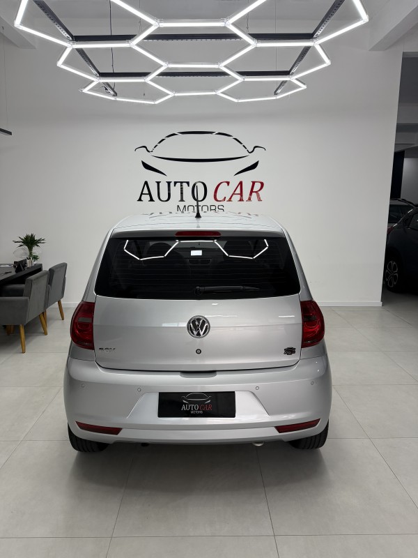 FOX 1.0 ITREND 8V FLEX 4P MANUAL - 2014 - CAXIAS DO SUL