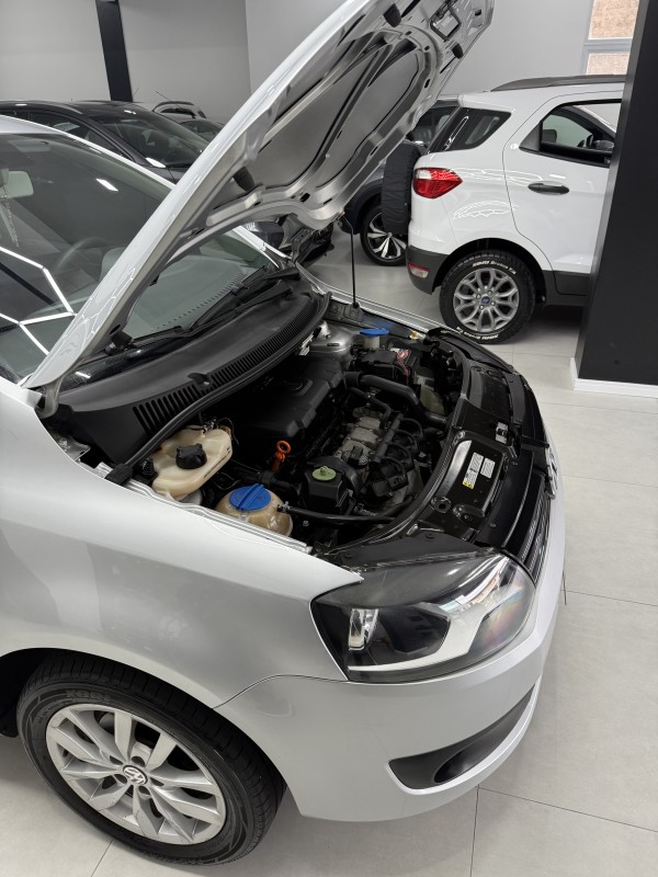 FOX 1.0 ITREND 8V FLEX 4P MANUAL - 2014 - CAXIAS DO SUL