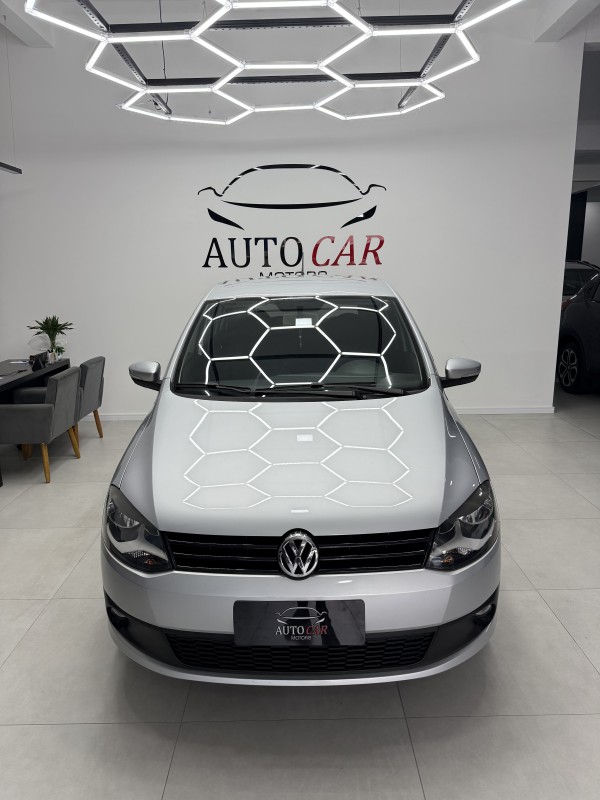FOX 1.0 ITREND 8V FLEX 4P MANUAL - 2014 - CAXIAS DO SUL