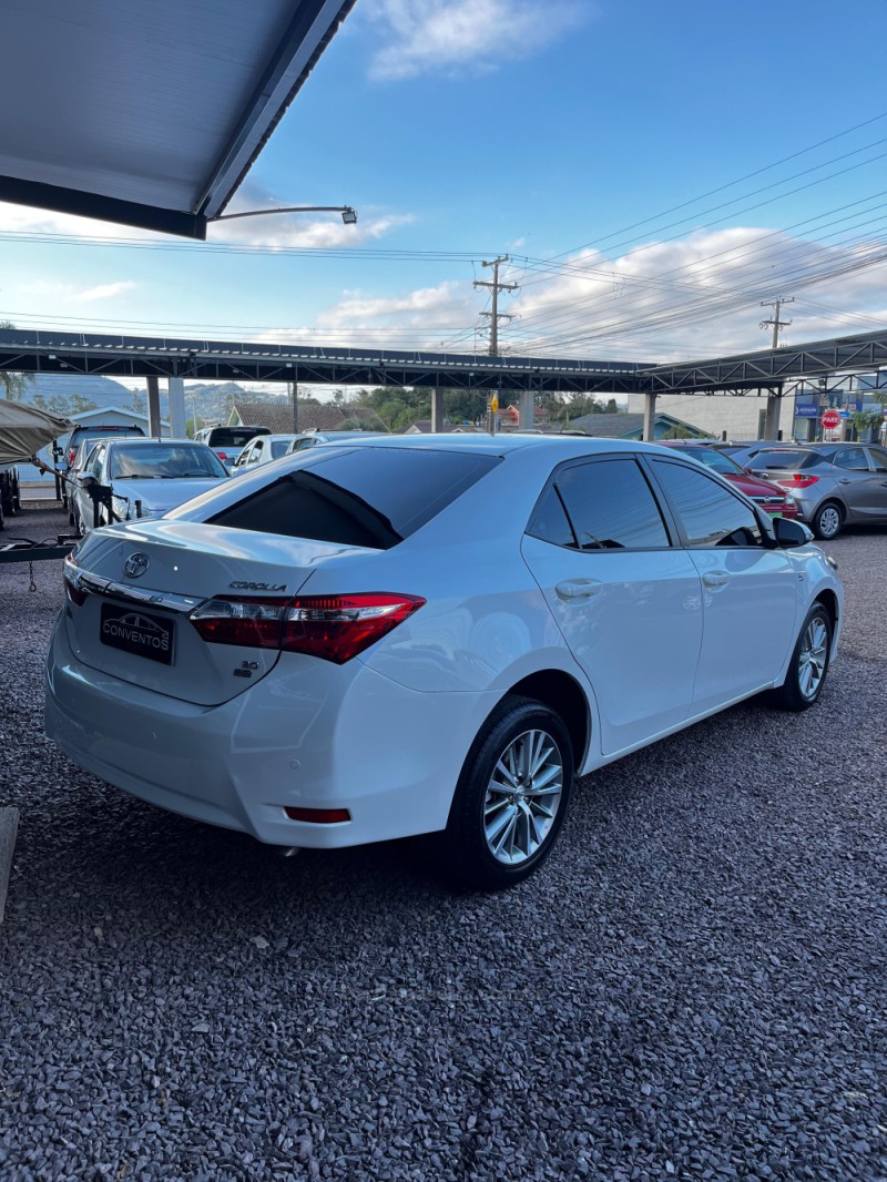 COROLLA 2.0 XEI 16V FLEX 4P AUTOMÁTICO - 2015 - LAJEADO