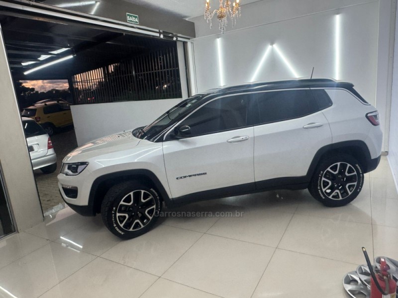 COMPASS 2.0 16V DIESEL LONGITUDE 4X4 AUTOMÁTICO - 2018 - CAXIAS DO SUL