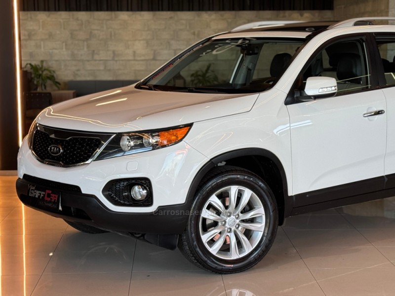 SORENTO 3.5 SORENTO V6 24V 4X2 7 LUGARES AUTOMÁTICO - 2012 - DOIS IRMãOS