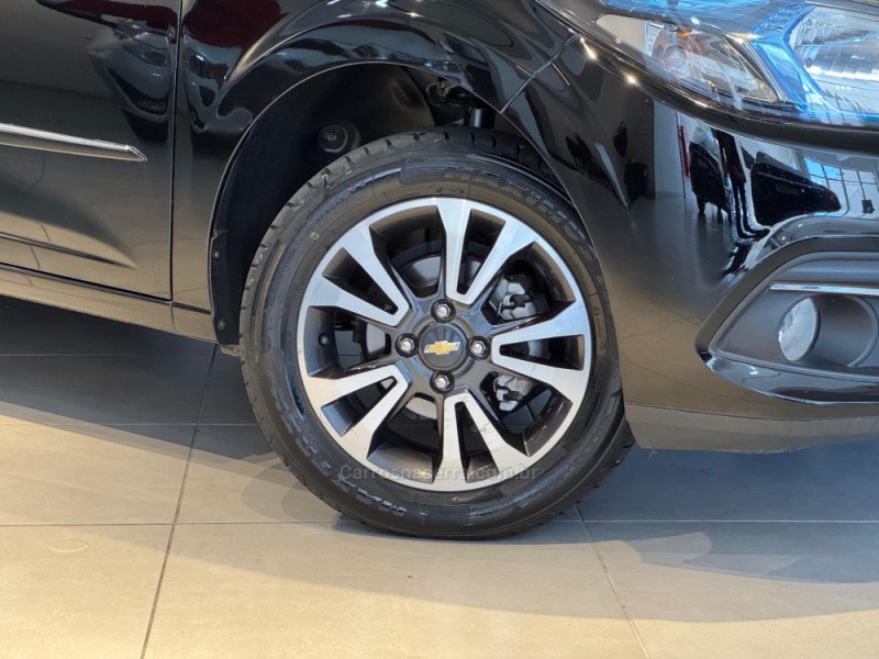 ONIX 1.4 MPFI LTZ 8V FLEX 4P MANUAL - 2015 - CAXIAS DO SUL