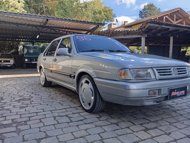 SANTANA 2.0 GLSI 8V GASOLINA 4P MANUAL - 1996 - CAXIAS DO SUL