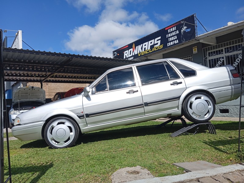 santana 2.0 glsi 8v gasolina 4p manual 1996 caxias do sul