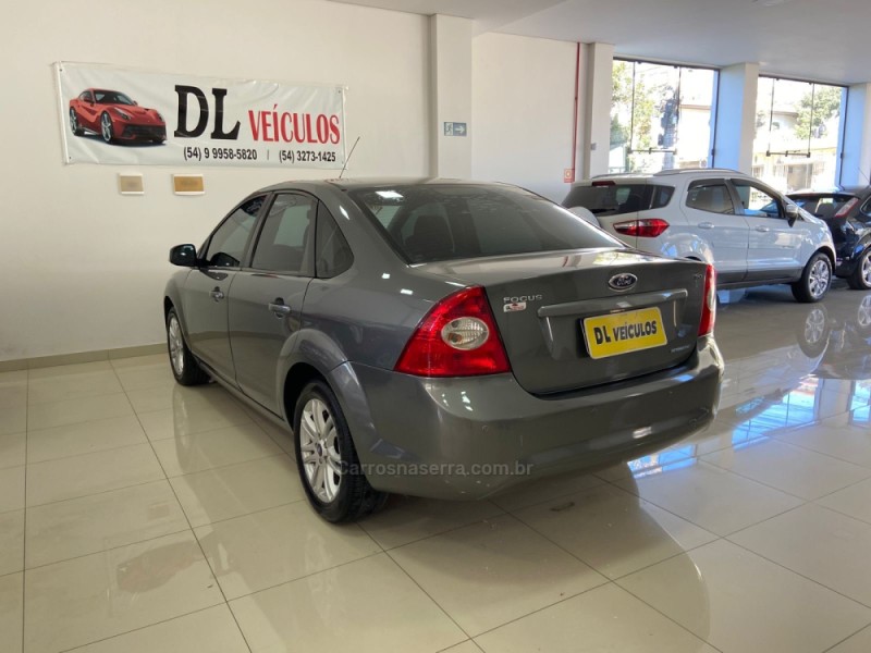 FOCUS 2.0 GLX SEDAN 16V FLEX 4P AUTOMÁTICO - 2013 - NOVA BASSANO