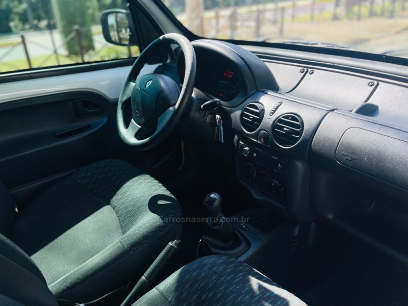 KANGOO 1.6 EXPRESS 16V FLEX 3P MANUAL - 2018 - NOVO HAMBURGO