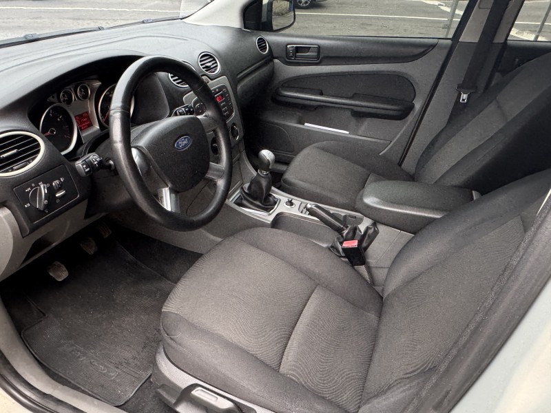 FOCUS 1.6 GLX 16V FLEX 4P MANUAL - 2011 - CAXIAS DO SUL