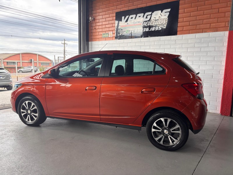 ONIX 1.4 MPFI LT 8V FLEX 4P MANUAL - 2013 - CAXIAS DO SUL