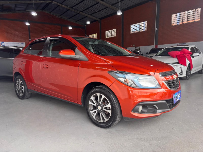 ONIX 1.4 MPFI LT 8V FLEX 4P MANUAL - 2013 - CAXIAS DO SUL