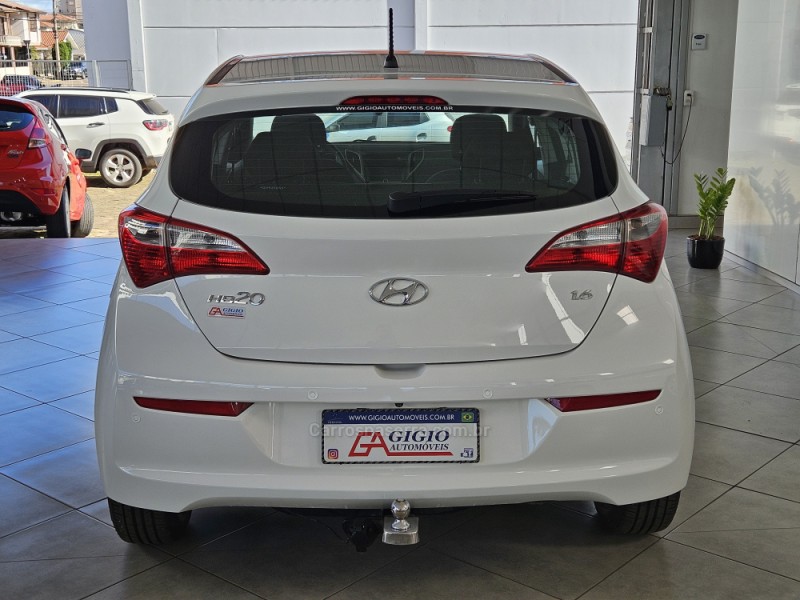HB20 1.6 COMFORT 16V FLEX 4P MANUAL - 2016 - TAPEJARA