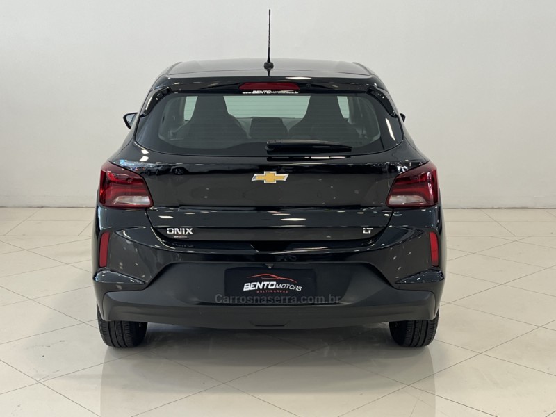 ONIX 1.0 LT 12V FLEX 4P MANUAL - 2021 - BENTO GONçALVES