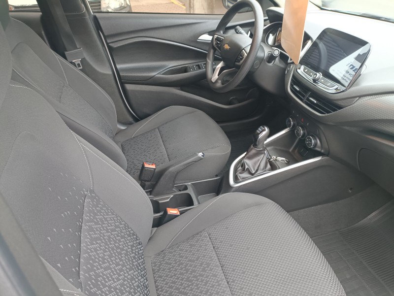 ONIX 1.0 SEDAN PLUS LT 12V FLEX 4P MANUAL - 2021 - BOM PRINCíPIO