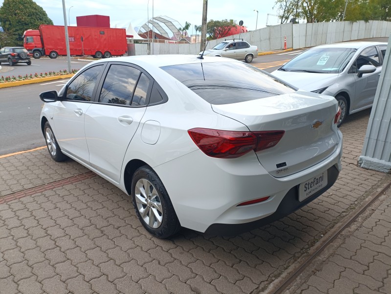 ONIX 1.0 SEDAN PLUS LT 12V FLEX 4P MANUAL - 2021 - BOM PRINCíPIO