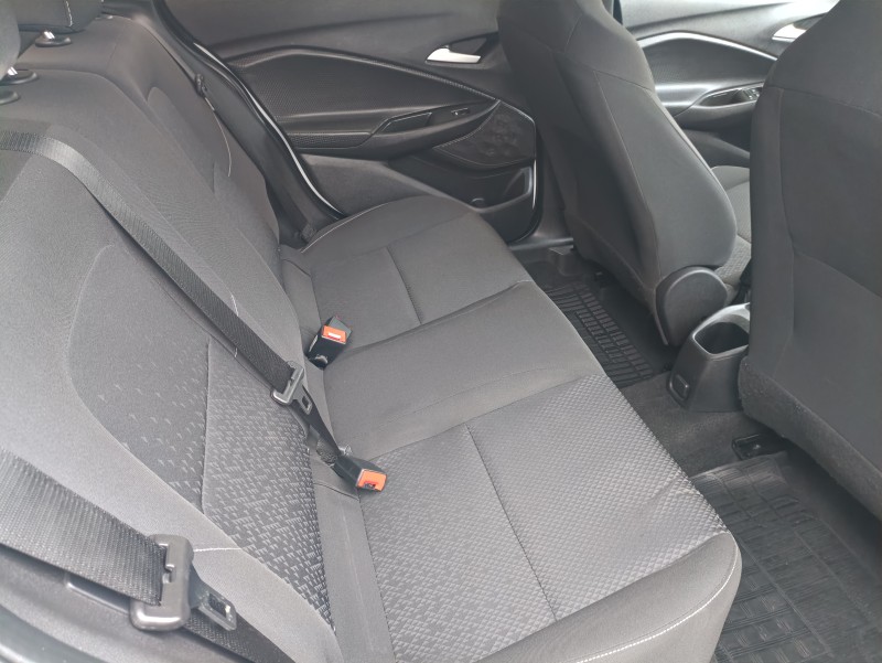 ONIX 1.0 SEDAN PLUS LT 12V FLEX 4P MANUAL - 2021 - BOM PRINCíPIO