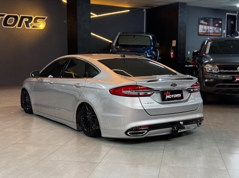 FUSION 2.0 TITANIUM AWD 16V GASOLINA 4P AUTOMÁTICO - 2017 - NOVO HAMBURGO