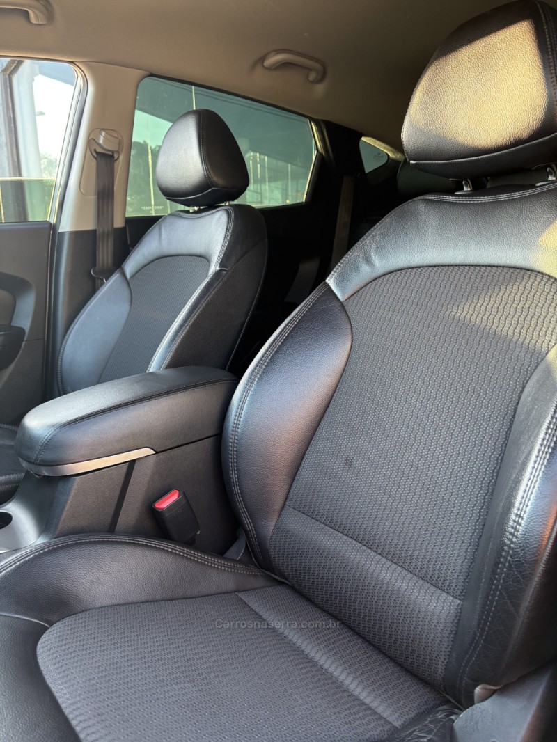 IX35 2.0 MPFI GLS 4X2 16V GASOLINA 4P AUTOMÁTICO - 2014 - GARIBALDI