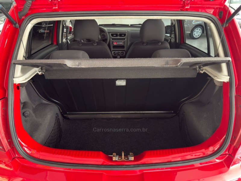 FOX 1.6 MI 8V FLEX 4P MANUAL - 2014 - NOVO HAMBURGO