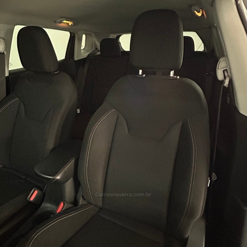 COMPASS 2.0 16V FLEX LONGITUDE AUTOMÁTICO - 2016 - VACARIA