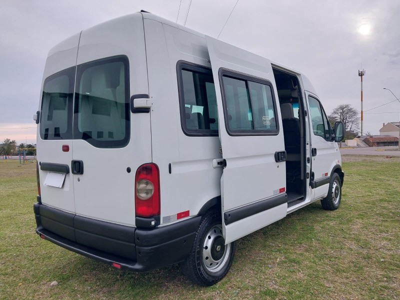 MASTER 2.3 DCI MINIBUS EXECUTIVE L3H2 16 LUGARES 16V DIESEL 4P MANUAL - 2009 - FARROUPILHA
