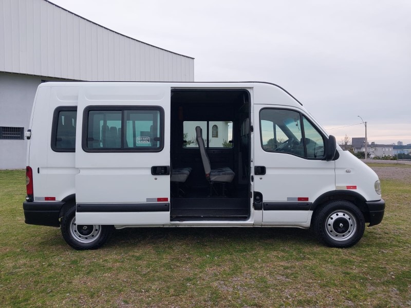 MASTER 2.3 DCI MINIBUS EXECUTIVE L3H2 16 LUGARES 16V DIESEL 4P MANUAL - 2009 - FARROUPILHA