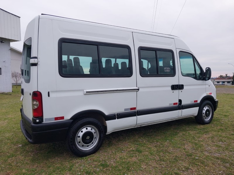 MASTER 2.3 DCI MINIBUS EXECUTIVE L3H2 16 LUGARES 16V DIESEL 4P MANUAL - 2009 - FARROUPILHA