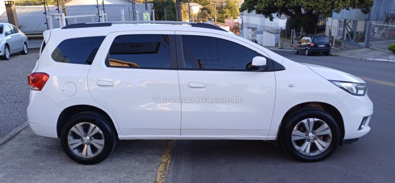 SPIN 1.8 PREMIER 8V FLEX 4P MANUAL - 2022 - FARROUPILHA