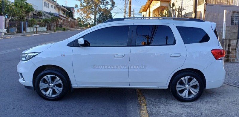 SPIN 1.8 PREMIER 8V FLEX 4P MANUAL - 2022 - FARROUPILHA