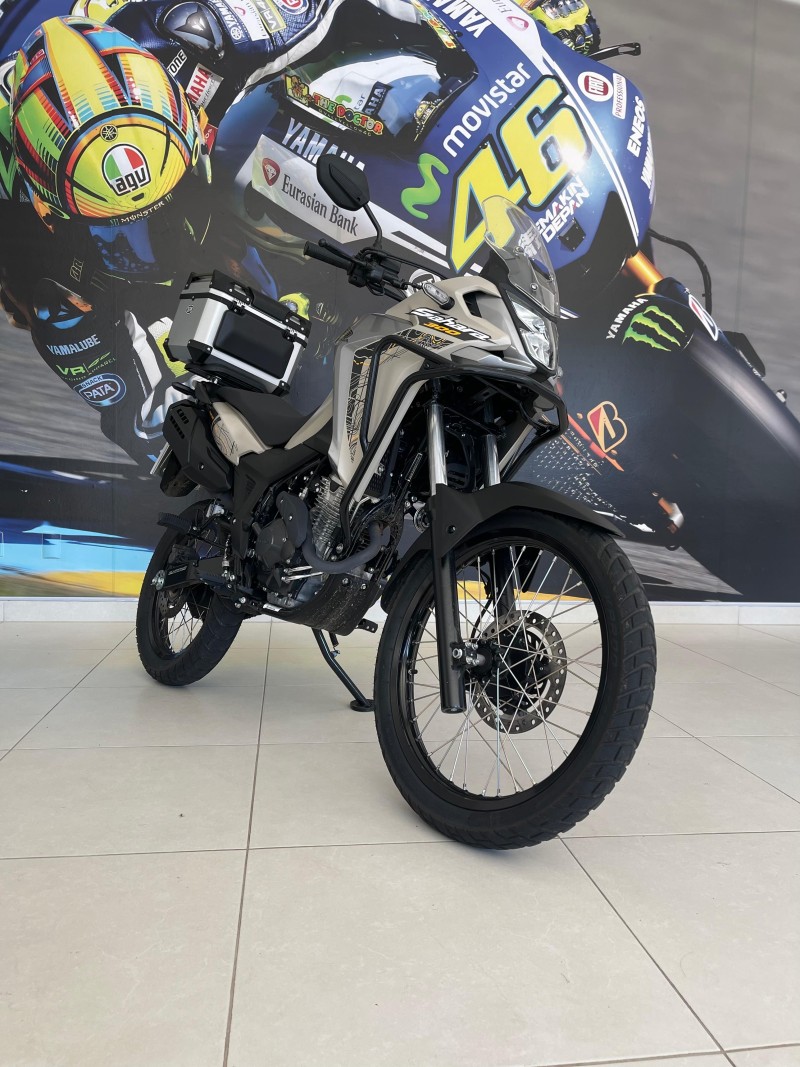 XRE 300 SAHARA ADVENTURE - 2025 - PASSO FUNDO