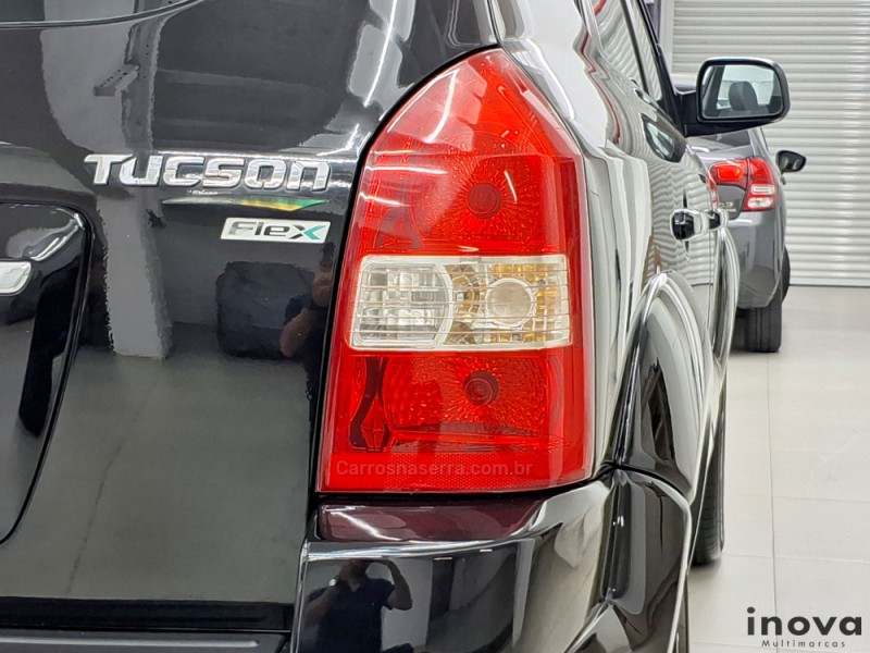 TUCSON 2.0 MPFI GLS 16V 143CV 2WD FLEX 4P AUTOMÁTICO - 2014 - NOVO HAMBURGO