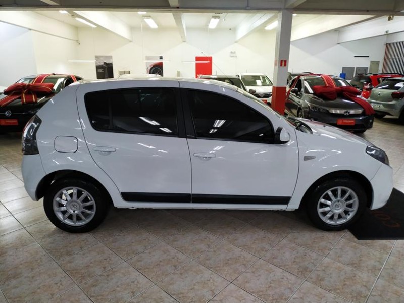 SANDERO 1.6 PRIVILÉGE 16V FLEX 4P AUTOMÁTICO - 2014 - CAXIAS DO SUL