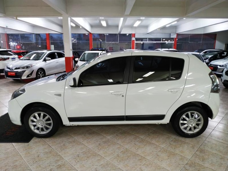 SANDERO 1.6 PRIVILÉGE 16V FLEX 4P AUTOMÁTICO - 2014 - CAXIAS DO SUL
