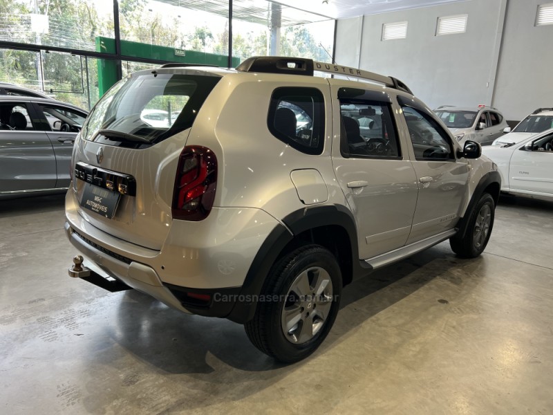 DUSTER 1.6 DYNAMIQUE 4X2 16V FLEX 4P MANUAL - 2017 - CAXIAS DO SUL