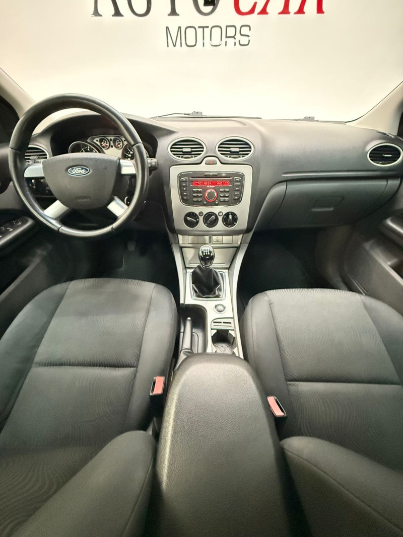 FOCUS 1.6 GLX 8V GASOLINA 4P MANUAL - 2011 - CAXIAS DO SUL
